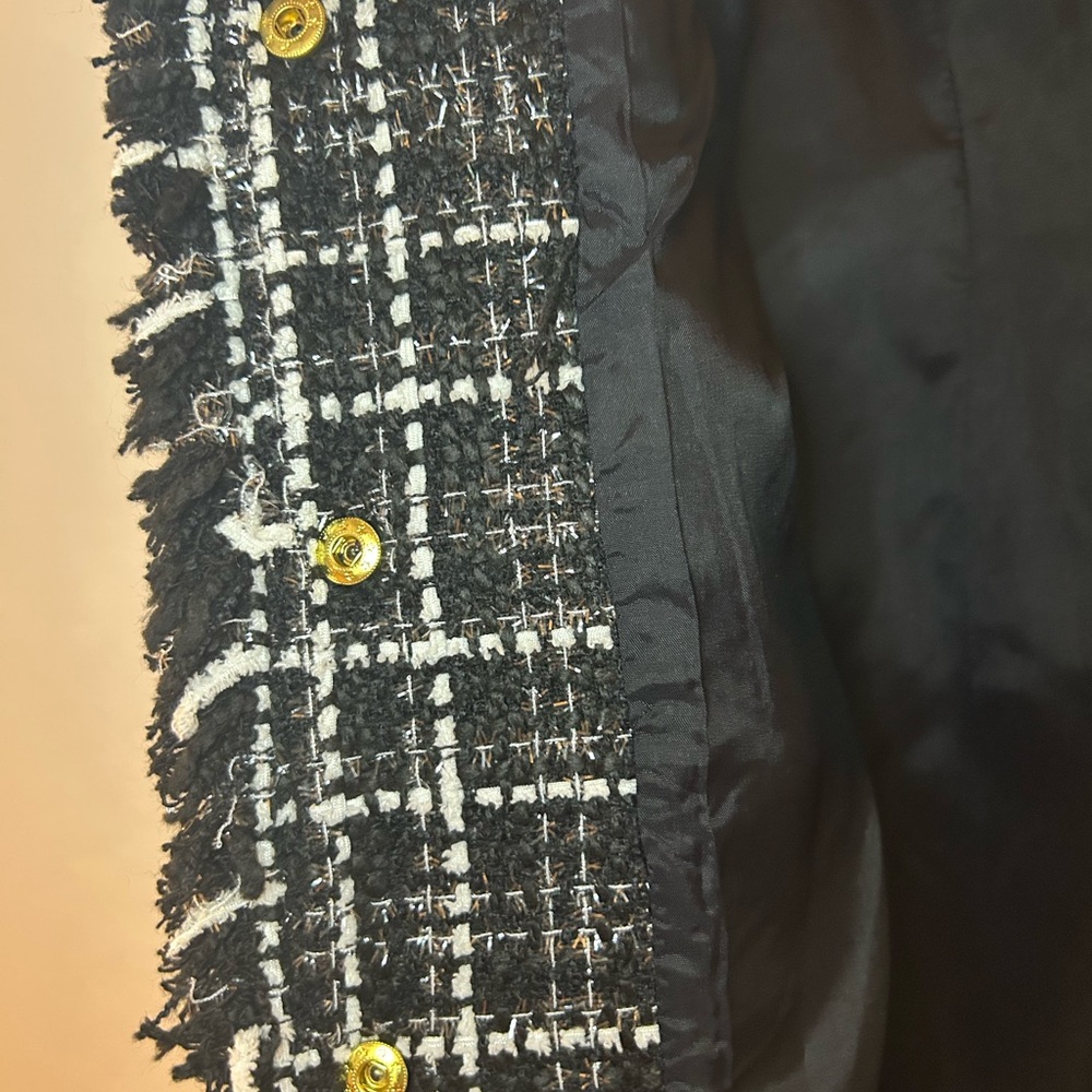 VISHAL Size Small Black and White Tweed Coat with Gold Buttons, Calf length - Picture 4 of 13